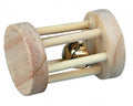 TRIXIE SPEELROL HOUT MET BEL 5X3,5 CM