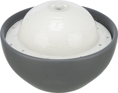 Trixie Vital Dome Drinkfontein Keramiek Grijs / Wit voerbak hond 1,5 ltr 20x10x20 cm
