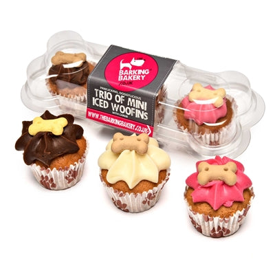 The Barking Bakery Mini Iced Woofins Vanilla en Carob Trio Assorti hondenkoekjes