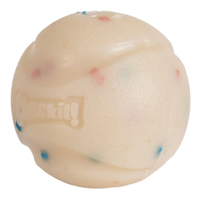 Chuckit Birthday Ball Met Vanillegeur hondenspeelgoed M 6 cm