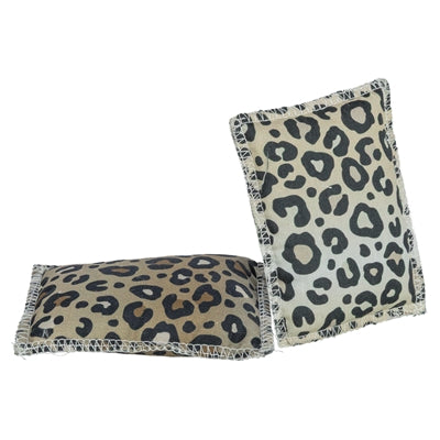 Trixie Speelkussen Leo Panterprint Met Valeriaan Assorti kattenspeelgoed 9x7 cm