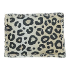 Trixie Speelkussen Leo Panterprint Met Valeriaan Assorti kattenspeelgoed 9x7 cm
