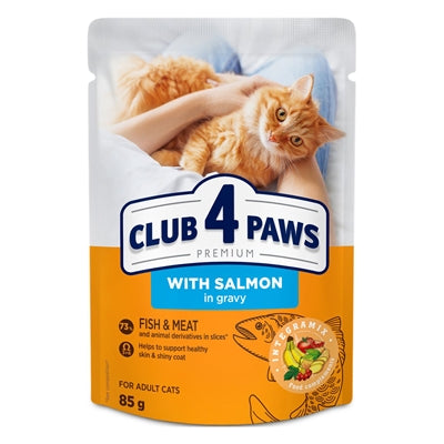 CLUB 4 PAWS PREMIUM ADULT POUCH ZALM IN SAUS 24X85 GR
